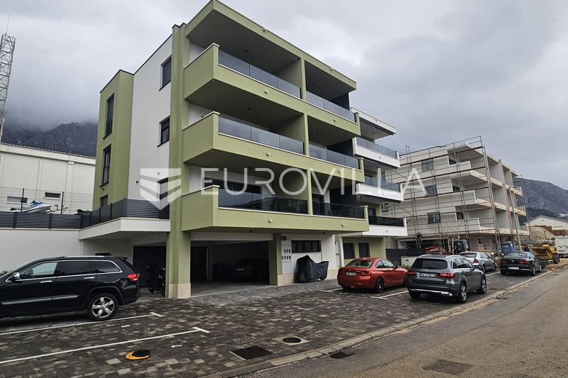 Makarska, apartment 58.3 m² on the 2nd floor with sea view