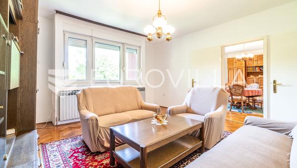 Zagreb, Jandrićeva Street - Three-bedroom apartment with two balconies, a garage, a parking space, a