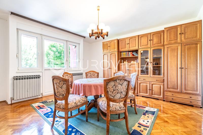 Zagreb, Jandrićeva Street - Three-bedroom apartment with two balconies, a garage, a parking space, a - 3