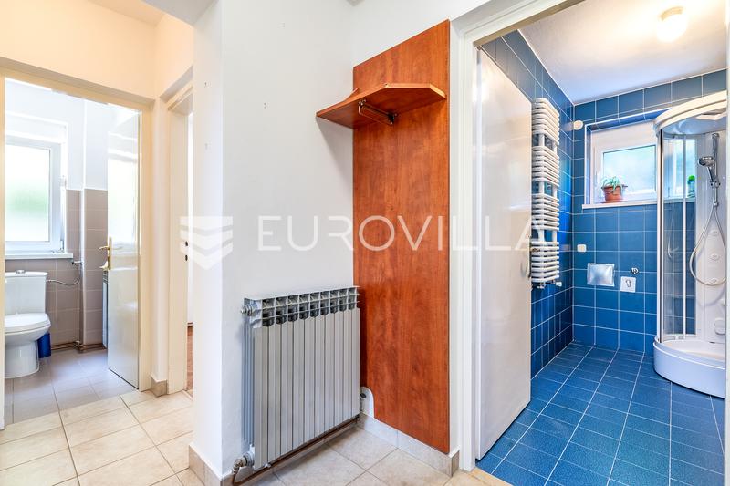 Zagreb, Jandrićeva Street - Three-bedroom apartment with two balconies, a garage, a parking space, a - 7