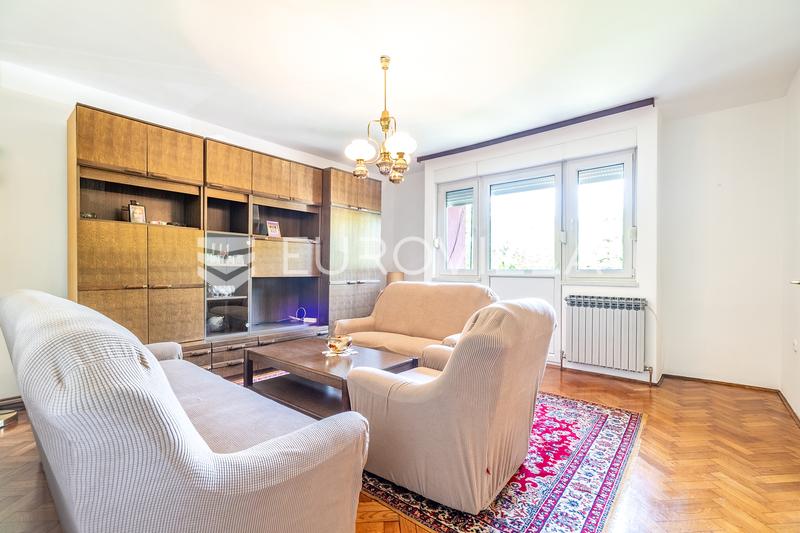Zagreb, Jandrićeva Street - Three-bedroom apartment with two balconies, a garage, a parking space, a - 2
