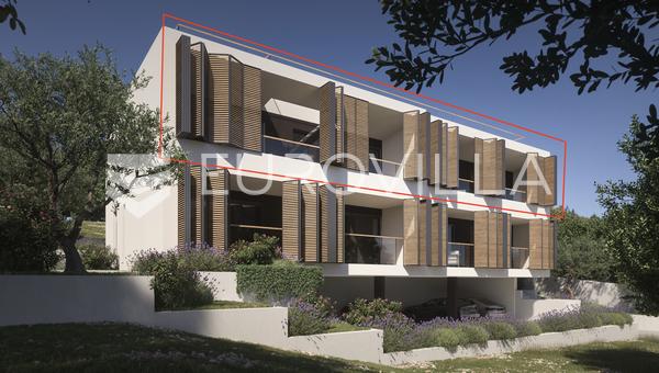 Vodice, appartement moderne de deux chambres avec loggia dans une nouvelle construction