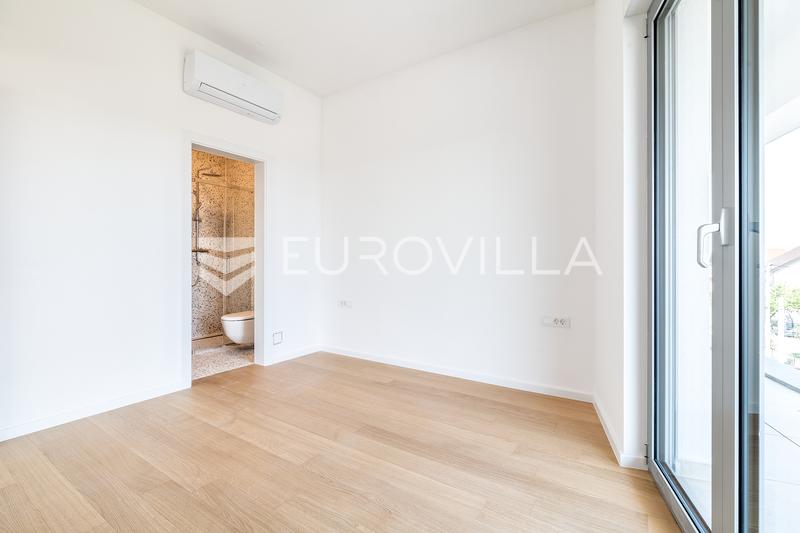 Velika Gorica, prekrasan četverosoban stan 115 m² - 8