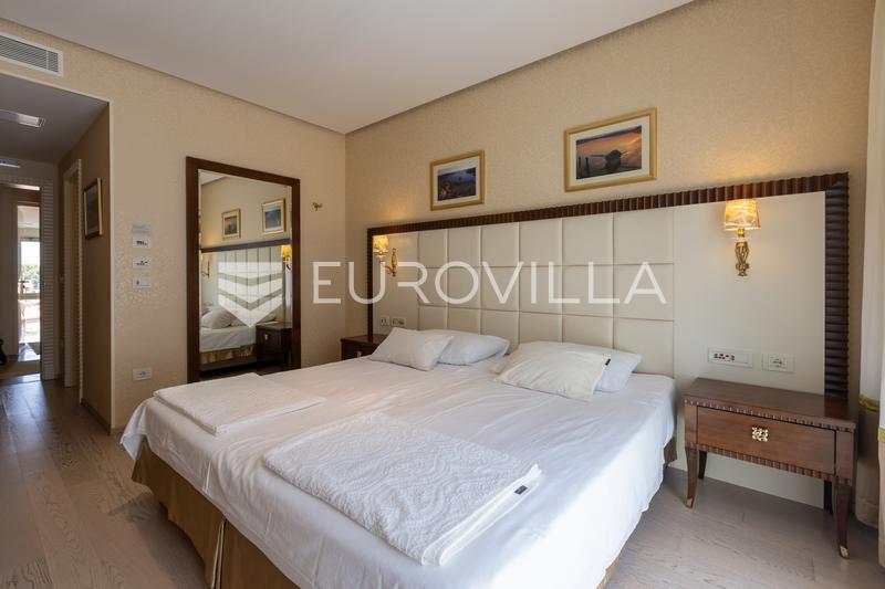 Istra, Pula, luksuzni butični hotel na iskani lokaciji s pogledom na morje - 29