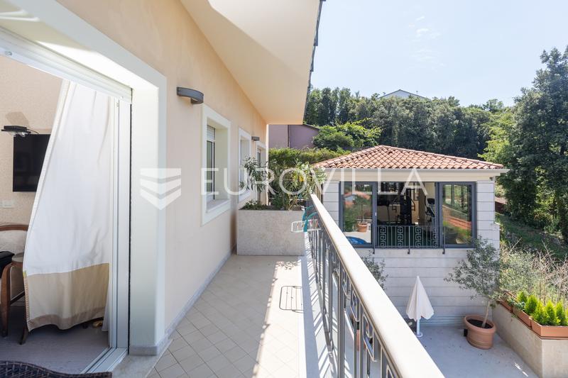 Istra, Pula, luksuzni butični hotel na iskani lokaciji s pogledom na morje - 26