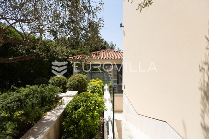 Istra, Pula, luksuzni butični hotel na iskani lokaciji s pogledom na morje - 67
