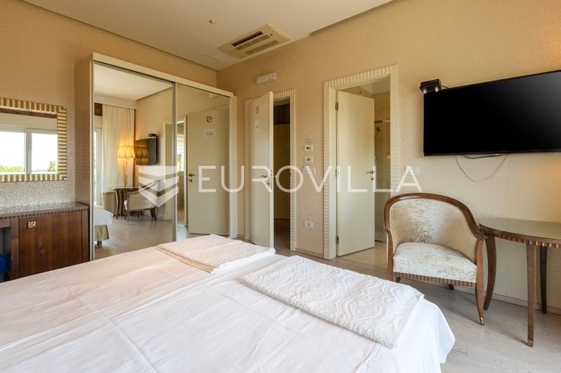 Istra, Pula, luksuzni butični hotel na iskani lokaciji s pogledom na morje - 22