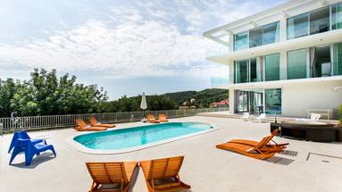 Dubrovnik, Zaton - Stadtvilla 415 m2 mit Pool und Meerblick