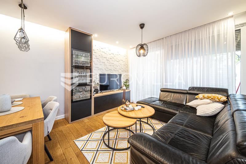 Zagrzeb, Spansko, atrakcyjne 4-pokojowe mieszkanie, 69 m² 22 m² zadaszony taras. - 2