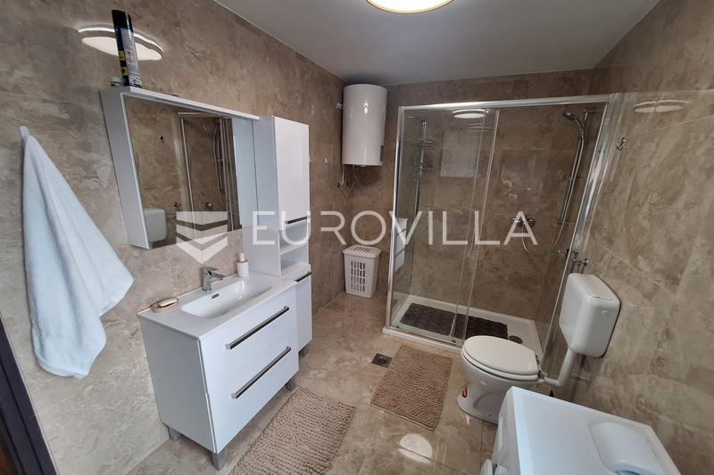 Karlovac, Gornje Mekušje, hiša 95 m², blizu centra - 9