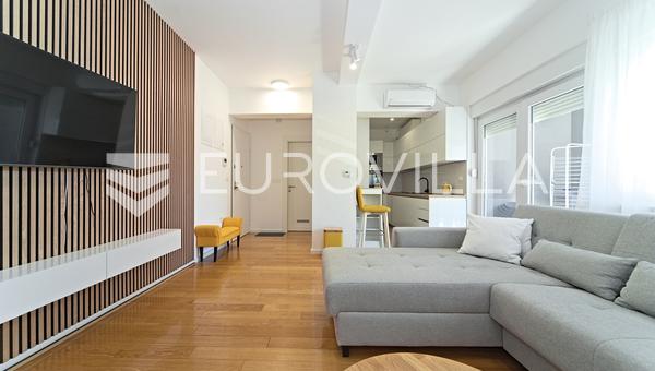Osijek, Şehir Merkezi, yeni binada ilk stüdyo daire kiralama, 37 m²