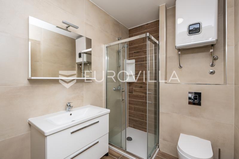 Dubrovnik, kiralık, bahçeli ve teraslı dört odalı daire - 8