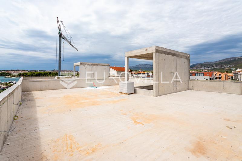 Strozanac, NOVÁ VÝSTAVBA, dvoupokojový byt ve druhém patře se střešní terasou, 73,3 m² - 14