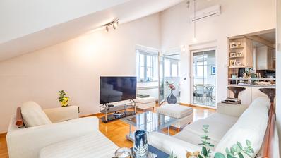 Zagreb, Sveti Duh, rummelig og attraktiv to-etagers lejlighed med garage, 148 m²