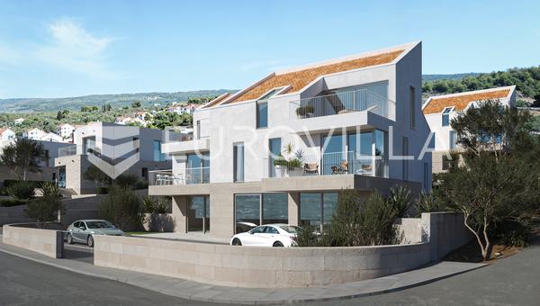 Brac, Supetar, appartamento con due camere da letto al piano terra con giardino e splendida vista mare