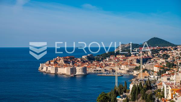 Dubrovnik, en rummelig treværelses lejlighed med altan og udsigt