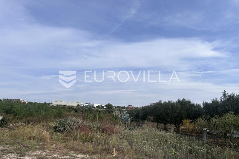 Zadar, Sv. Filip i Jakov, zemljište s pogledom na more površine 1006 m2