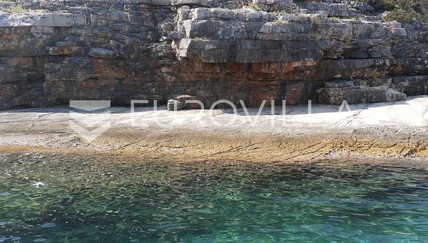 Hvar, Zastražišće, poljoprivredno zemljište površine 36995 m²