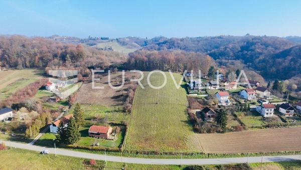 Krapinske Toplice, terreno para construção 6800 m²