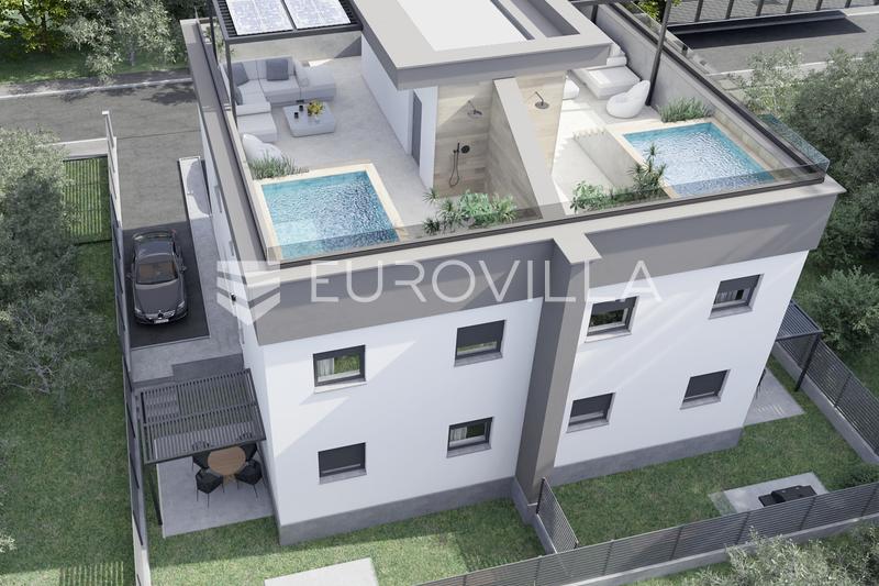 Zadar, Vir, penthouse s krovnim bazenom 350m od mora