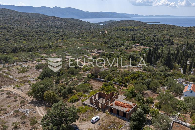 Peljesac, Loviste, uferdig hus på byggetomt - 2