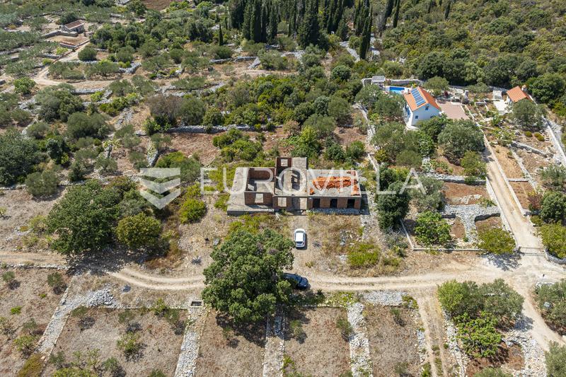 Peljesac, Loviste, uferdig hus på byggetomt - 10