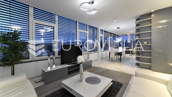 Zagreb, Medvedgradska, luksuriøs trerums lejlighed på 139,36 m² med 2 garagep-pladser