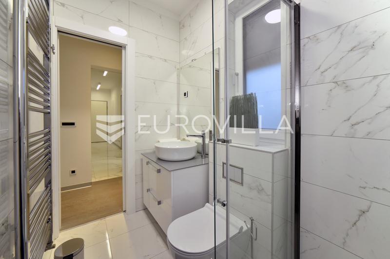 Zagrebe, Medvedgradska, luxuoso apartamento de dois quartos com 139,36 m² e 2 lugares de estacionamento na garagem - 19