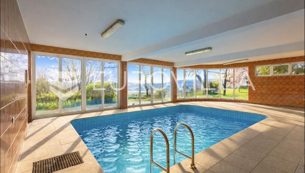 Ljubescica - Hus med indendørs pool på en 1.040 m² grund, Rolig beliggenhed, Åben udsigt
