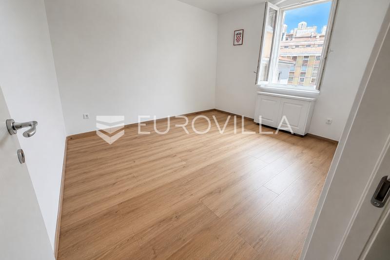 Rijeka, Centar, NAJAM, poslovni prostor, ured, 115 m², 2. kat - 6