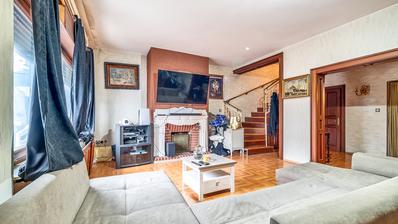 Zagreb, Remete, peterosoban dvoetažan stan, 216 m²