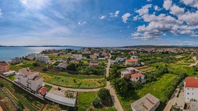 Zadar, Sukosan, terreno para construção com vista para o mar, a 50 m da praia