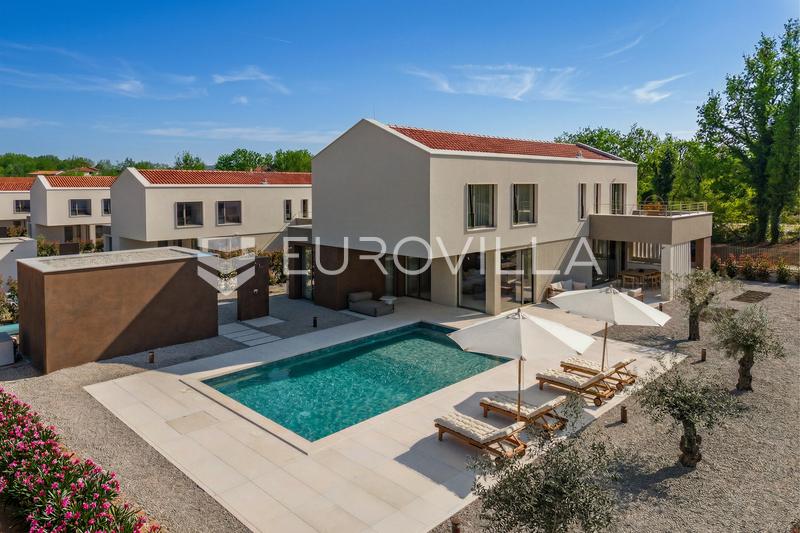 Istrien, Labin - top moderne Villa B, beheizter Pool 48 m², 2402 m² Landschaftsgarten - 11