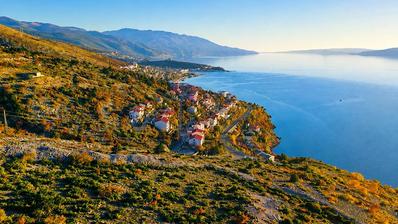 Senj - Ekskluzywna działka z panoramicznym widokiem na morze