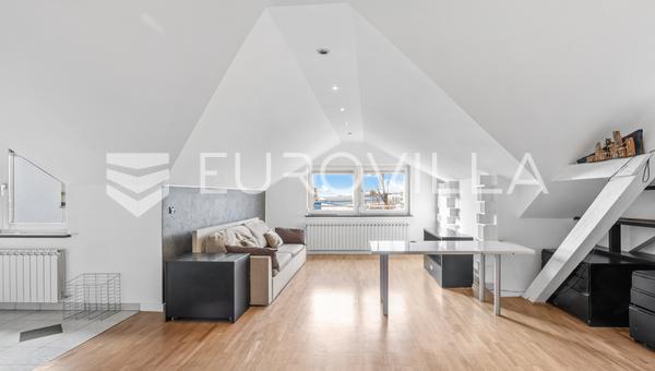 Zagreb, Šalata, beautiful three bedroom apartment 120 m²