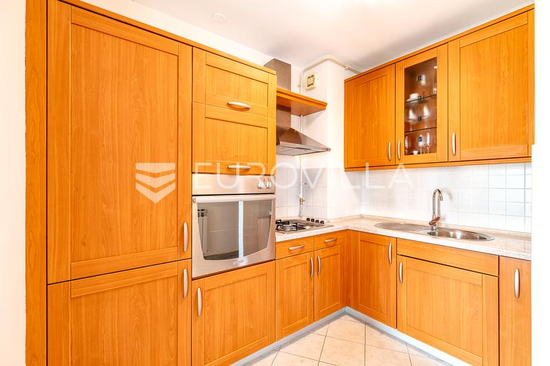 Zagreb, Knežija, beautiful three-bedroom apartment with garage in a great location 62 m² - 4