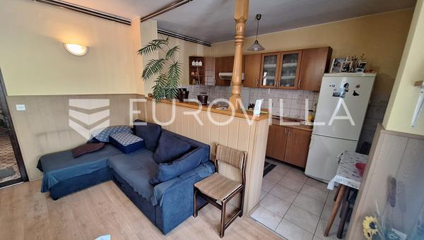 Karlovac, Stative, ev 270 m², Dobra Nehri'ne 40 m