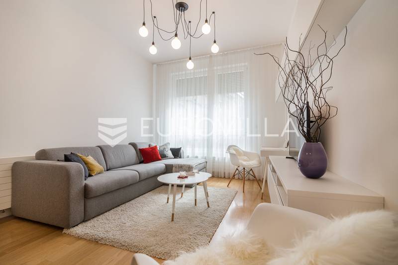 Záhreb, Medulićeva luxusný 1-izbový byt garáž - 8