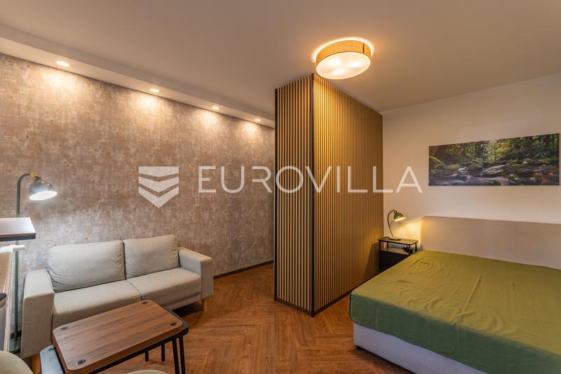 Varaždin, Centar, uređen stan površine 30,85 m² - 2