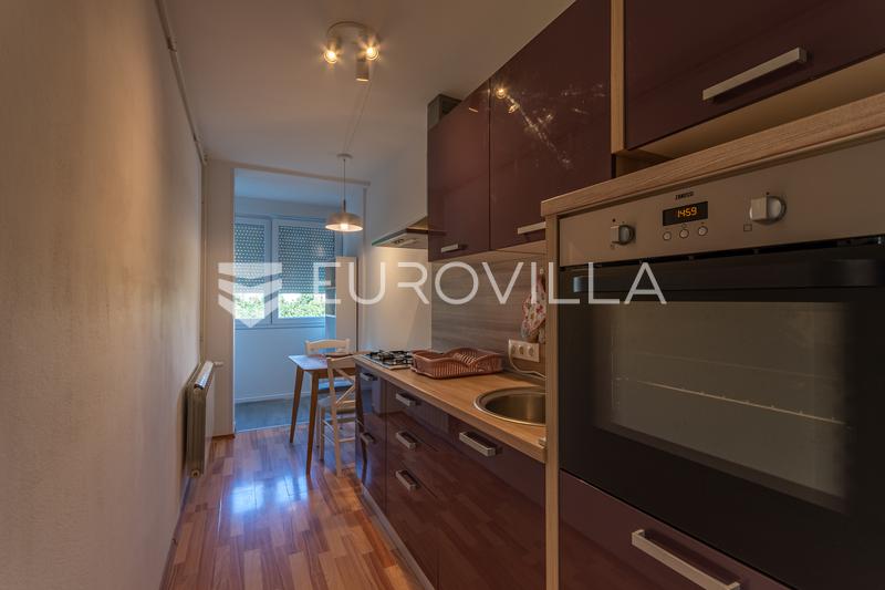 Varaždin, Centar, uređen stan površine 30,85 m² - 3