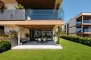 Istria, Novigrad, un apartamento de dos dormitorios en planta baja con jardín de 115 m², plaza de aparcamiento, piscina compartida - 1