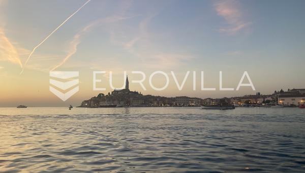 İstirya, Rovinj bölgesi, 708 m² arsa, deniz manzaralı