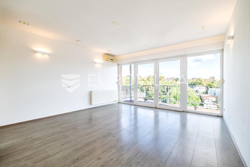 Zagabria, Maksimir, casa indipendente di 152 m² con giardino e garage. - 1