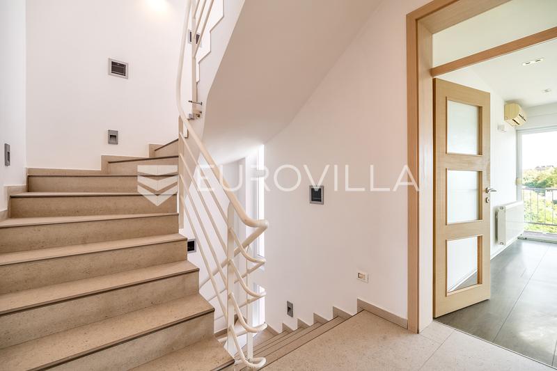 Zagabria, Maksimir, casa indipendente di 152 m² con giardino e garage. - 3