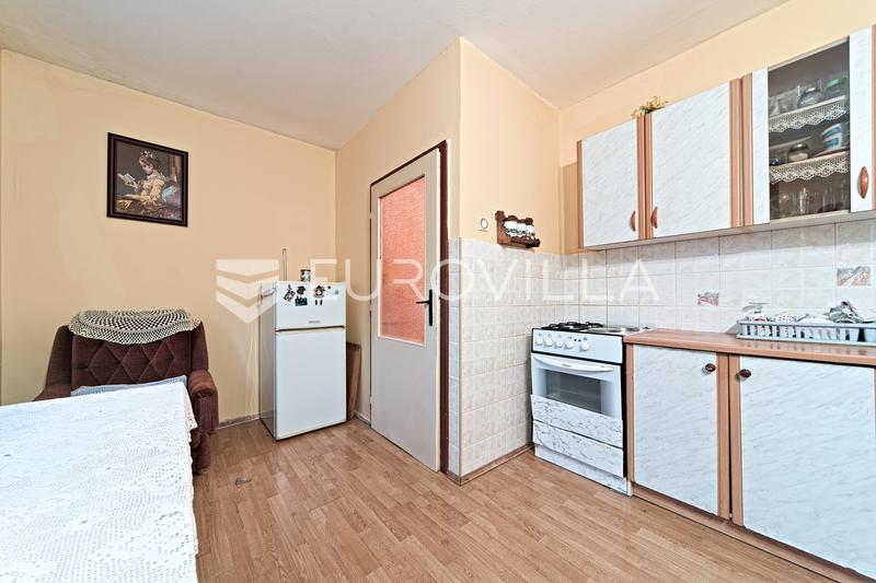 Osijek, Jug 2 - one-bedroom apartment for sale, total area 33 m².