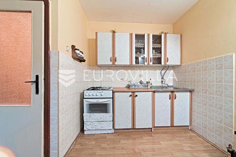 Osijek, Jug 2 - one-bedroom apartment for sale, total area 33 m².