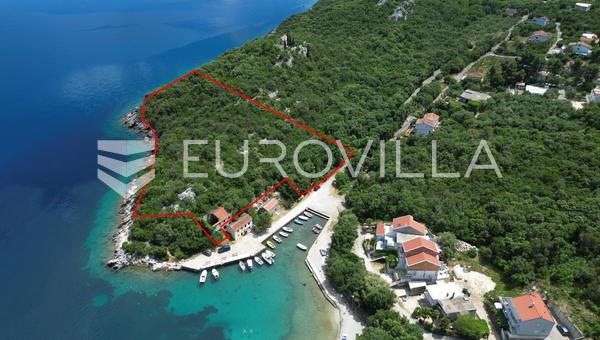 Pelješac, Osobjava, atraktivní pozemek, první řada k moři