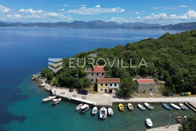 Pelješac, Osobjava, atraktivno zemljište, prvi red uz more - 9