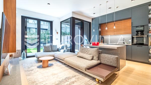 Zagreb, Kneževa VMD Park, a luxorious 2 bedroom apartment with a garden and garage