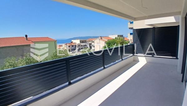 Makarska, Zelenka, kétszobás lakás az 1. emeleten, terasszal és tengerre néző kilátással